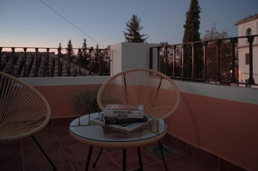 Suites Jardines De La Alhambra Гранада Экстерьер фото